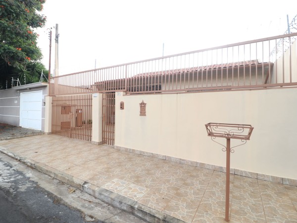 Casa à venda no Bairro Brasil em Itu